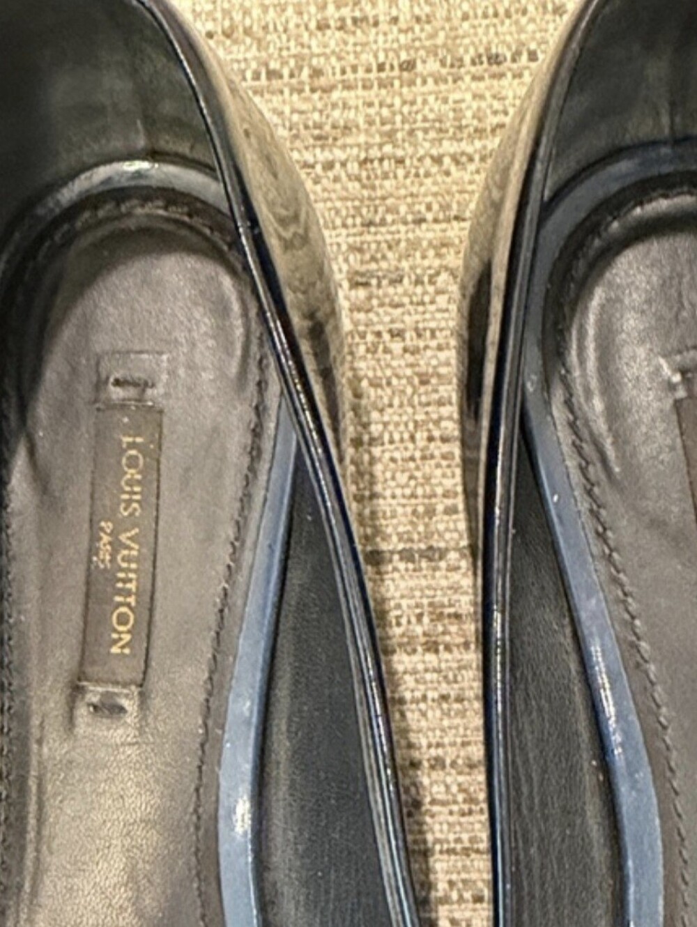 Louis Vuitton Women's Navy Patent Leather Ballet Flats - Picture 13 of 15